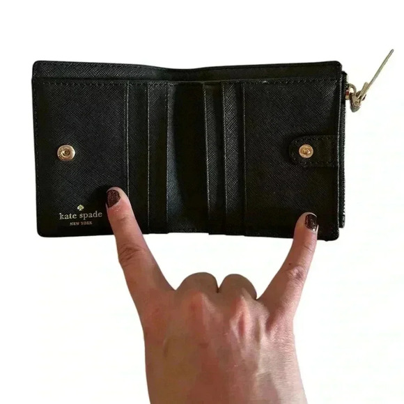 Kate Spade Wallet - Picture 2 of 3
